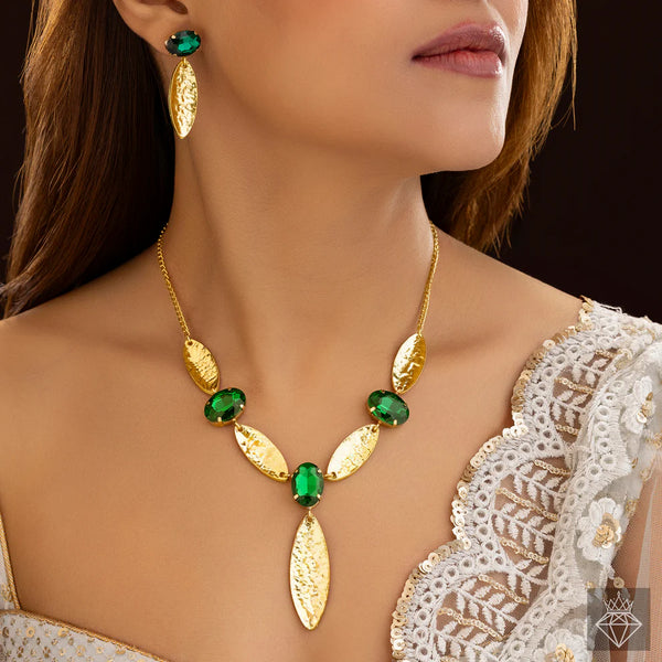 Anti-Tarnish Marquise Emerald Necklace Set With Earrings