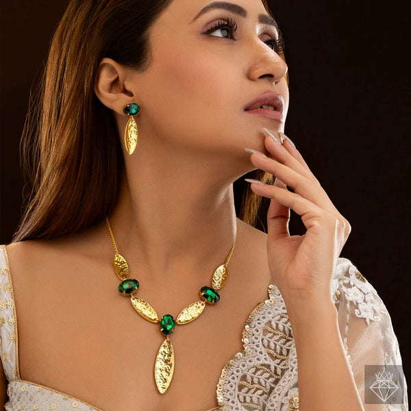 Anti-Tarnish Marquise Emerald Necklace Set With Earrings