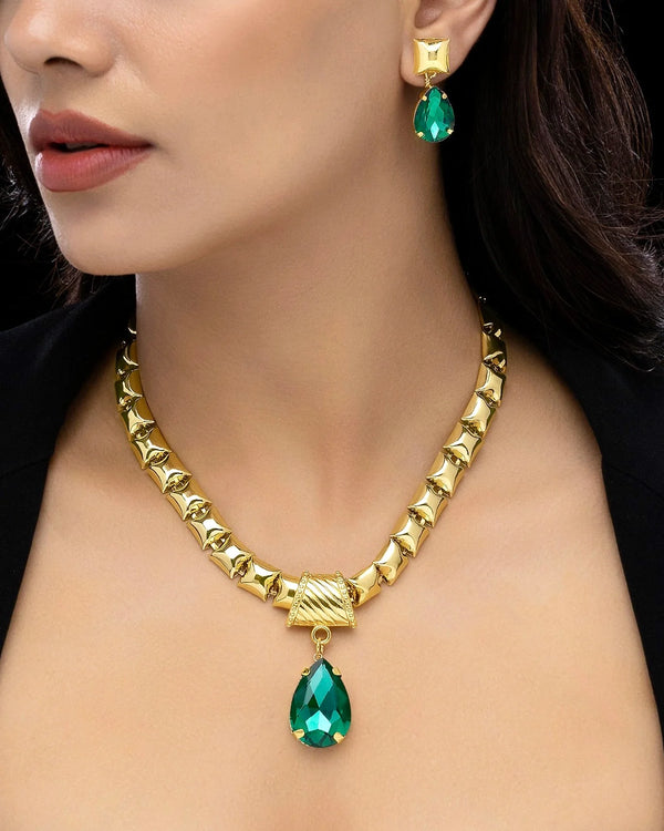 Anti-Tarnish Emerald Crystal Necklace Set With Earrings